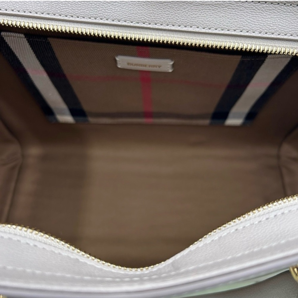 Women's Burberry large banwell canvas and leather satchel/shoulder bag NWT - Picture 8 of 16